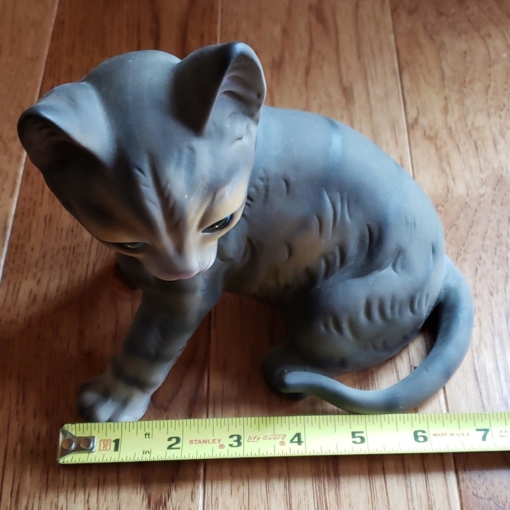 Ceramic Cat - Picture 5 of 7